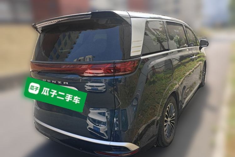 Used Denza D9 2022 DM-i 970 Four-Wheel Drive Flagship Model
