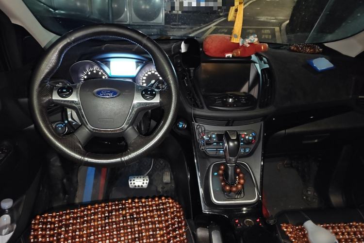 Used Ford Kuga 2015 2.0L GTDi Four-Wheel-Drive Sport Model
