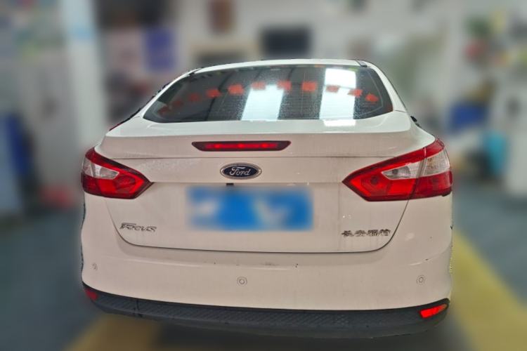 Used Ford Focus 2012 Sedan 1.6L Automatic Fashion Edition