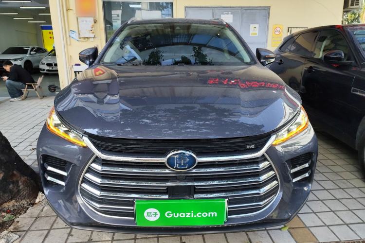 Used BYD Tang New Energy 2018 DM 2.0T All-Wheel Drive Smart Connectivity Luxury Model 7 Seats China V Emission Standard