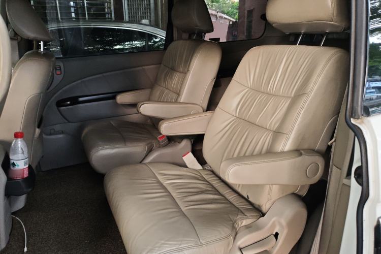 Used Honda Elysion 2012 2.4L VTi-S Prestige Edition Left Rear Seat