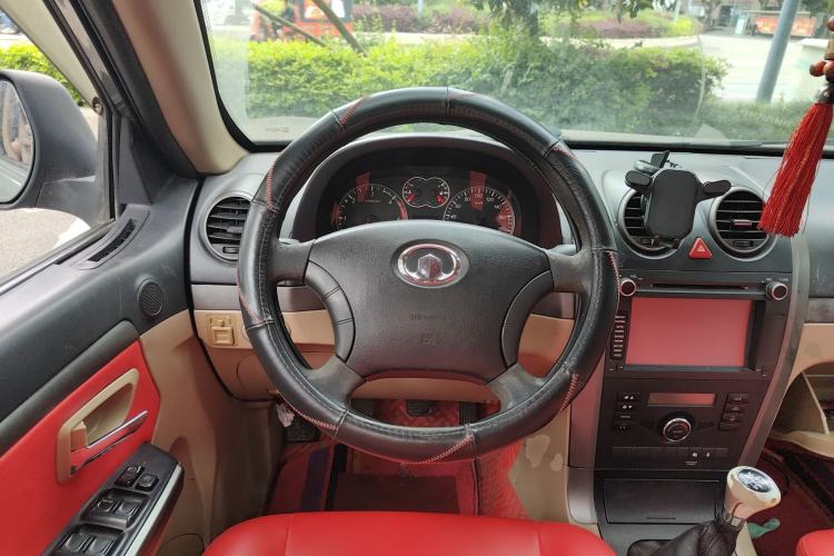 Used Haval H5 Classic 2010 European-style Version Green & Quiet 2.0T Manual Two-Wheel Drive Comfort Edition