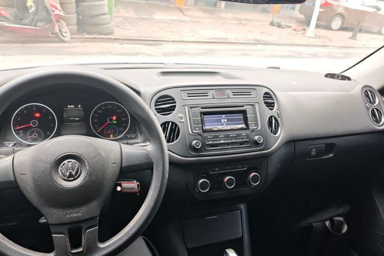 Used Volkswagen Tiguan L 2015 1.8TSI Automatic Two-Wheel Drive Trend Edition
