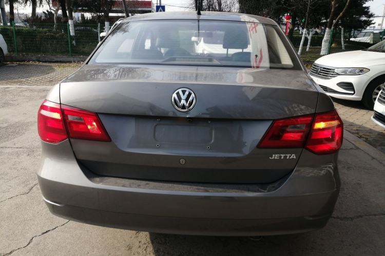 Used Volkswagen Jetta 2015 Zhuihui Edition 1.4L Manual Fashion Model
