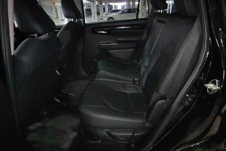 Used Toyota Highlander 2022 Dual-Engine 2.5L Four-Wheel Drive Prestige Version 7 Seats Left Rear Seat