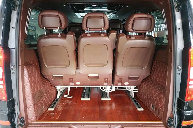 Used Mercedes-Benz Viano 2013 3.0L Comfort Edition Trunk