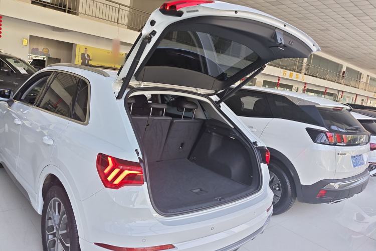 Used Audi Q3 2020 40 TFSI Fashion Dynamic Model