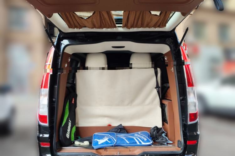 Used Mercedes-Benz Vito 2013 3.0L Elite Edition Trunk