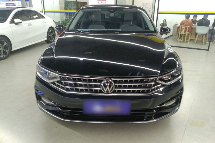 Used Volkswagen Magotan 2023 2 Million Units Commemorative Edition 330TSI DSG Luxury Version Front