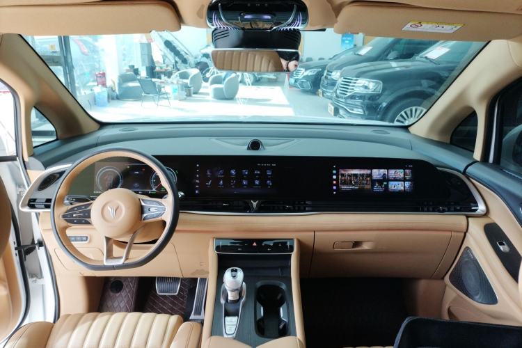 Used VOYAH Dream 2022 Low-Carbon Edition Dream+ Smart Enjoyment Package Center Console