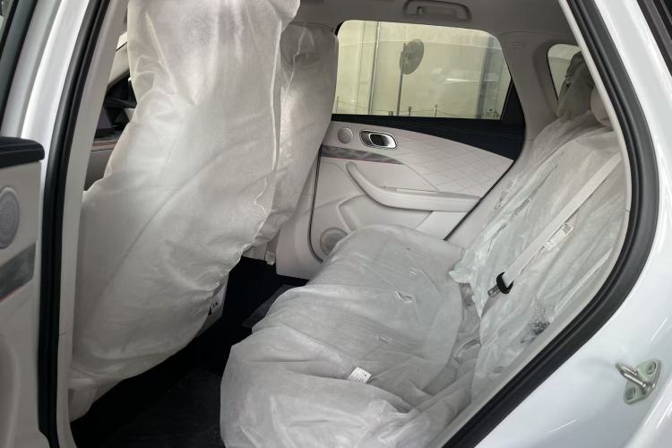 Used NETA L 2024 Extended-Range 310 Flash-Charge Red Edition
