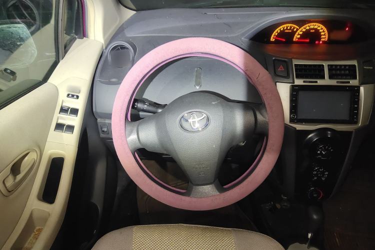 Used Toyota Yaris 2011 1.6E Automatic Charm Edition Steering Wheel