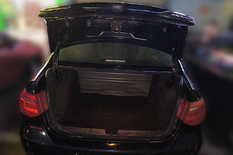 Used Volkswagen Jetta 2013 1.6L Manual Comfort Model Trunk