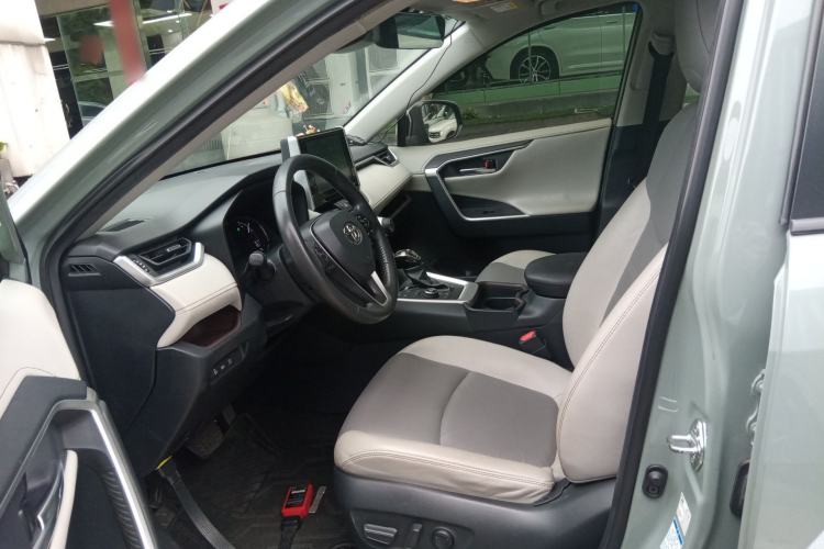 Used Toyota RAV4 2020 2.0L CVT Four-Wheel Drive Prestige Edition Driver Seat