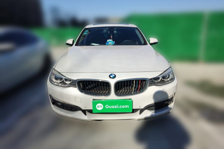 Used BMW 3 Series GT 2016 320i Fashion Model
