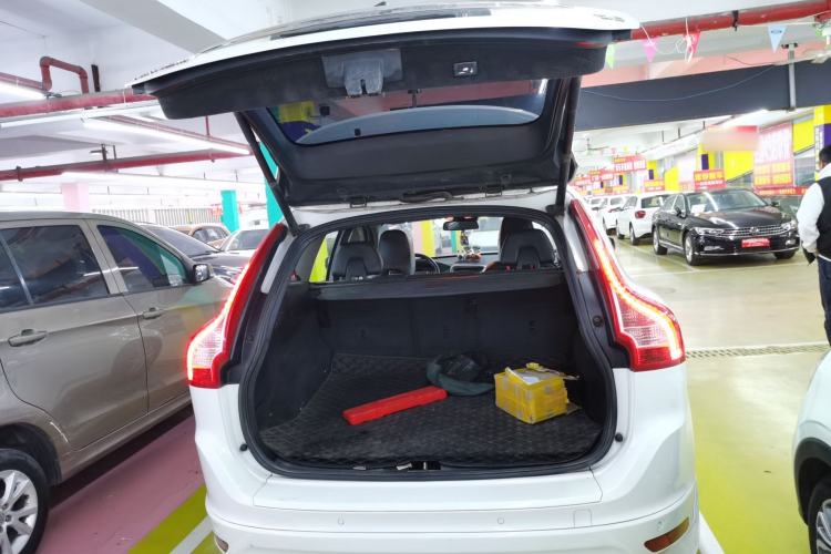 Used Volvo XC60 2017 T5 Smart Upgrade Edition