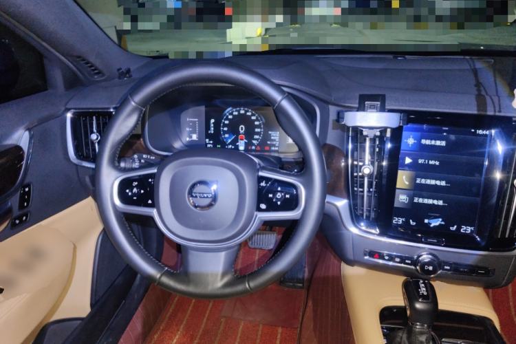 Used Volvo S90 2019 T4 Zhiyi Edition