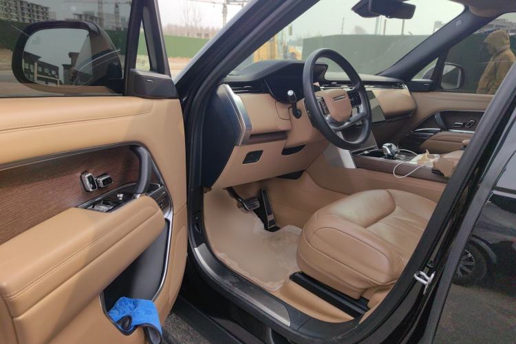 Used Land Rover Range 2024 3.0 L6 400 PS Prestige Extended Version 7-Seater
