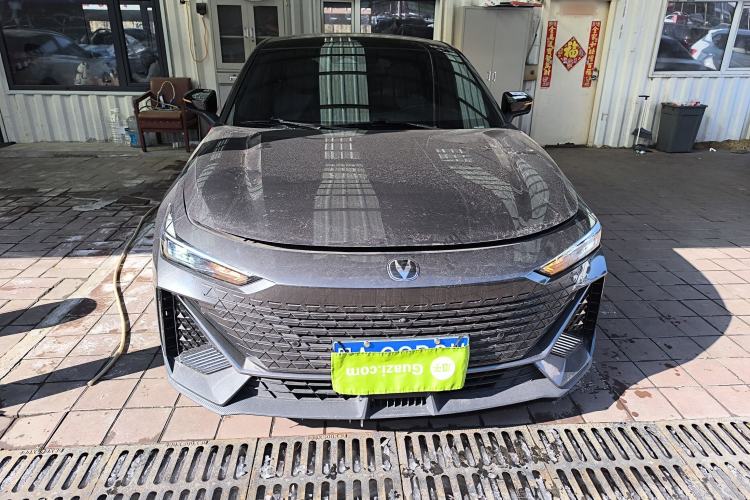 Used CHANGAN UNI-V 2022 1.5T Smart Navigation Version Front