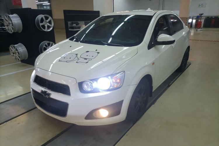 Used Chevrolet Aveo Sonic 2011 Sedan 1.4L Manual Transmission SE