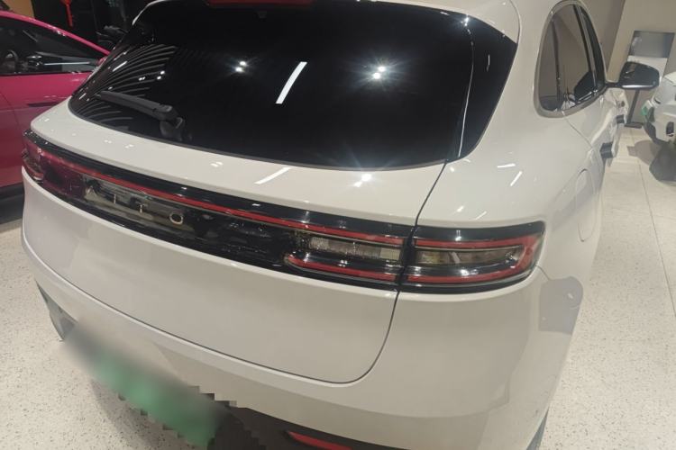 Used Hima AITO M5 2023 Extended-Range Four-Wheel Drive Intelligent Driving Version
