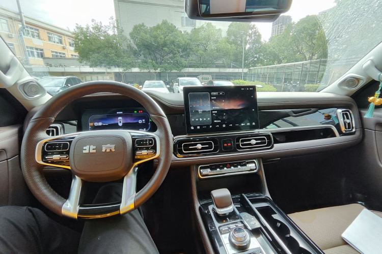 Used BAIC Off-Road BJ60 2023 2.0T Qianli Edition Five Seats
