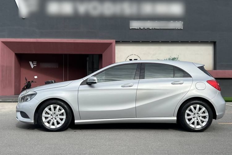 Used Mercedes-Benz A-Class (Import) 2013 A 180 Fashion Model
