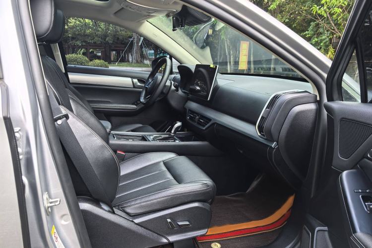 Used BYD Tang 2018 2.0T Automatic SmartConnect Prestige 7-Seater China V Standard
