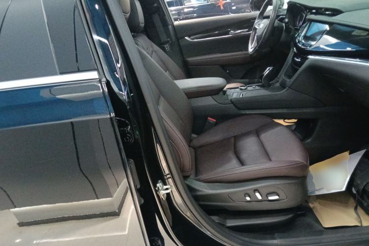 Used Cadillac XT6 2022 2.0T Six-Seater Two-Wheel-Drive Luxury Version