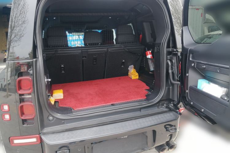 Used Land Rover Defender 2023 Facelift 110 3.0T P400 X-DYNAMIC HSE Trunk