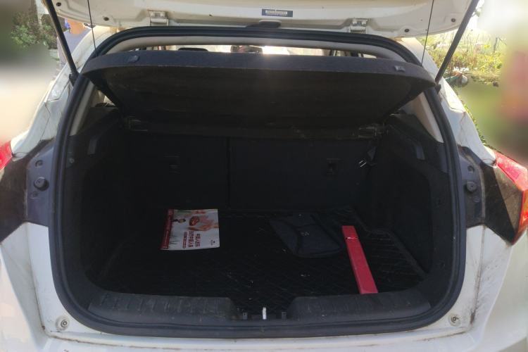 Used CHANGAN Eado 2015 1.6L Automatic Junku Model China IV Standard Trunk