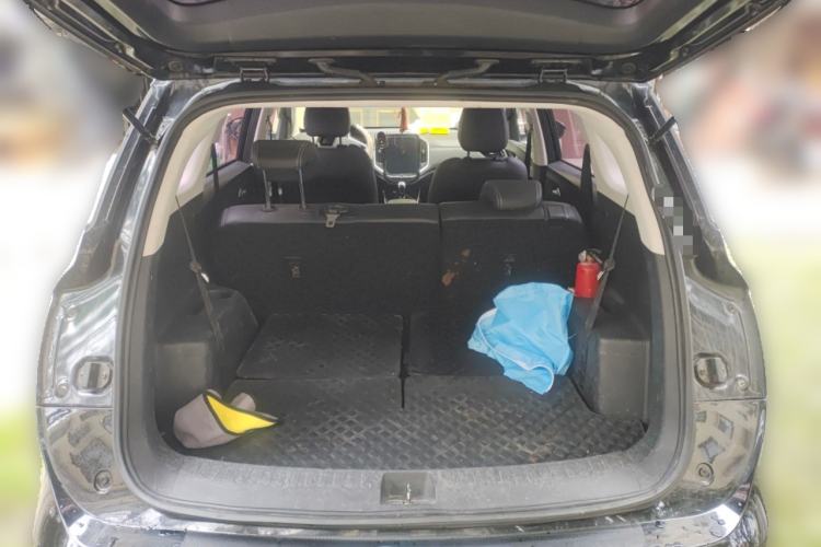 Used Baojun 530 2021 Global Car Anniversary Edition 1.5T Manual Prestige Model 7 Seats Trunk