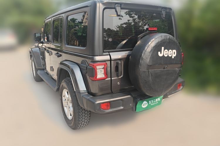 Used Jeep Wrangler 2018 2.0T Sahara Four-Door Edition
