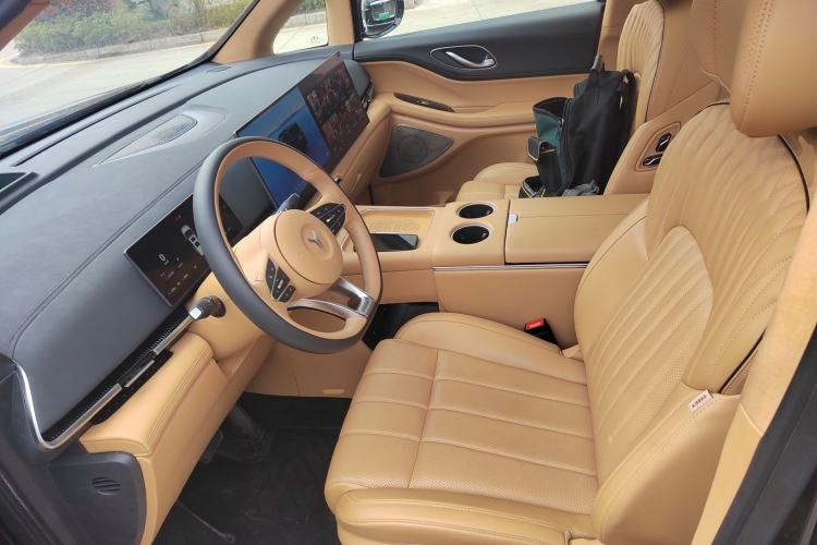 Used VOYAH Dream 2025 PHEV Four-Wheel-Drive Flagship Kunpeng Edition Left Front Seat