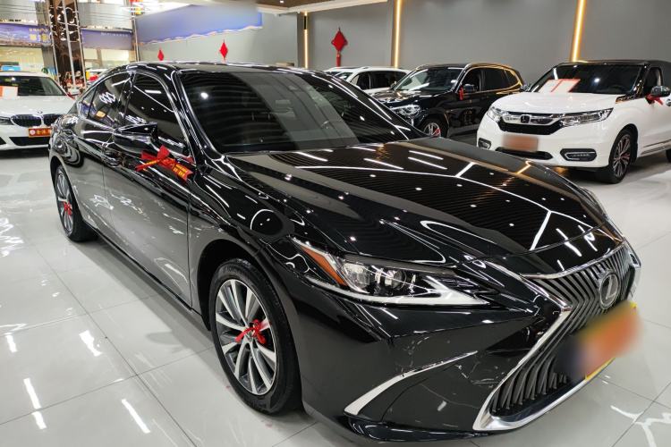 Used Lexus ES 2020 200 Excellence Edition