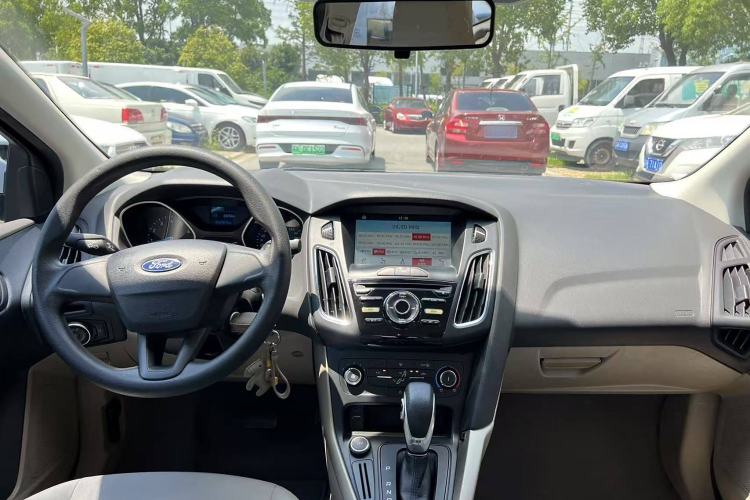 Used Ford Focus 2017 Sedan 1.6L Automatic Comfort Plus SmartDrive Edition