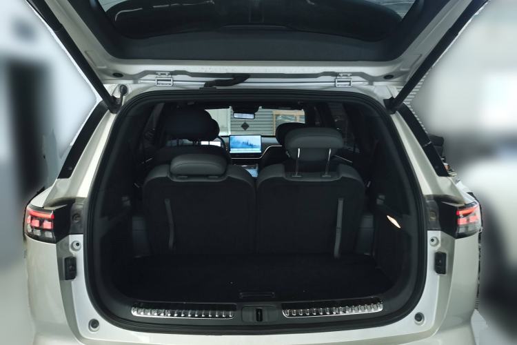 Used Dongfeng eπ eπ008 2024 210Max Range-Extended Version 6 Seats