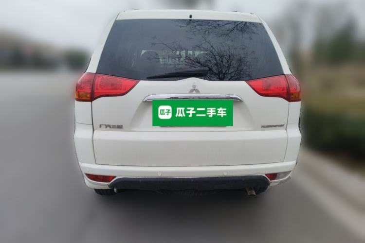 Used Mitsubishi Pajero Sport 2013 3.0L Automatic Two-Wheel Drive Luxury Edition
