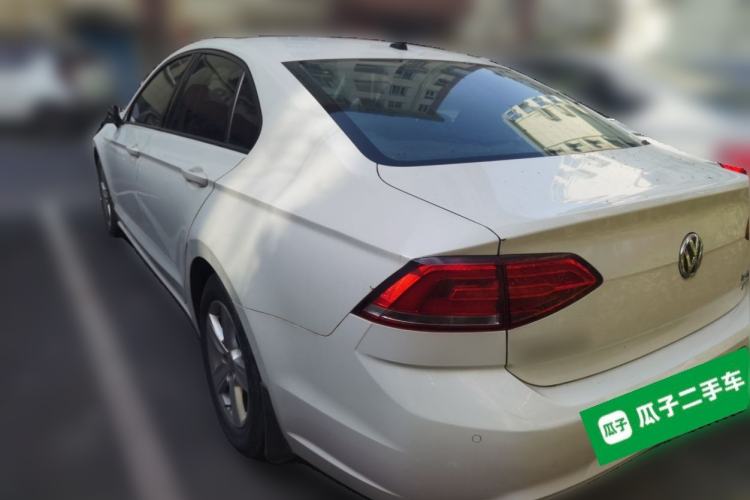 Used Volkswagen Lamando 2015 230TSI DSG Fashion Edition
