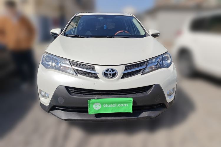 Used Toyota RAV4 2015 2.0L CVT Four-Wheel Drive New Edition