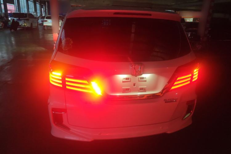 Used Honda Elysion 2019 2.0L Hybrid Supreme Edition