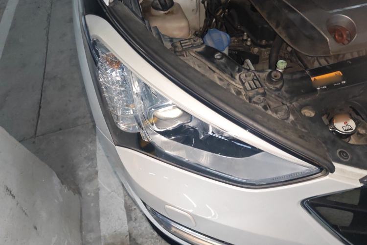 Used Hyundai Santa Fe 2013 Revised Version 2.0T Automatic All-Wheel Drive Top-Tier Trim