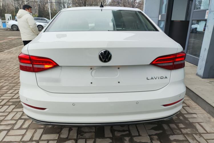 Used Volkswagen Lavida 2021 1.5L Automatic Comfort Edition
