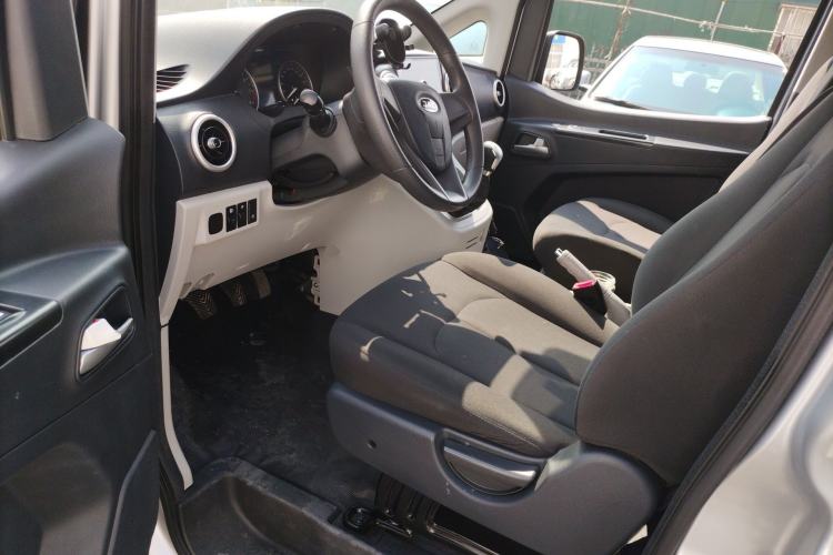 Used JAC Refine M3 2023 PLUS 1.5T 5/7-seat Classic Edition
