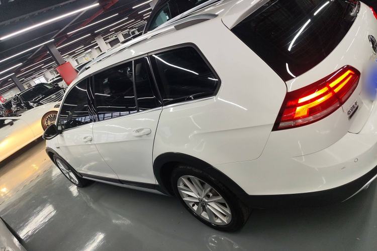 Used Volkswagen Golf 2019 1.8TSI Travel Edition