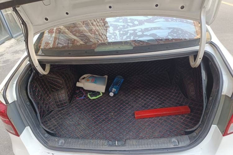 Used Kia K2 2015 Sedan 1.4L MT GLS