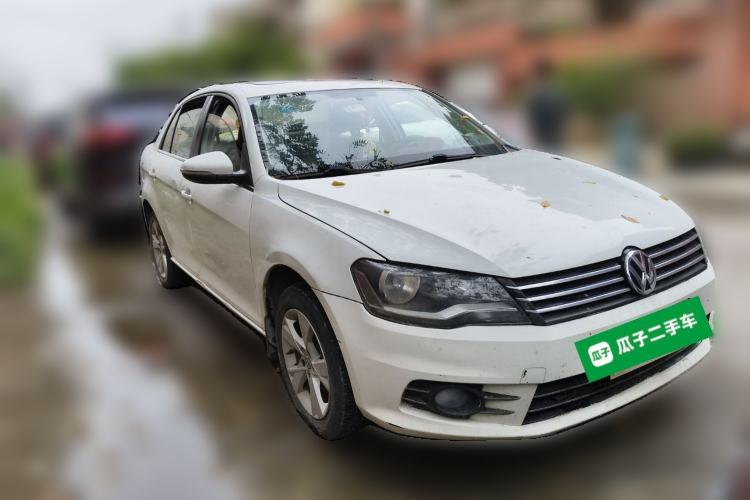 Used Volkswagen Bora 2014 1.6L Manual Comfort Model Front Right 45 Deg