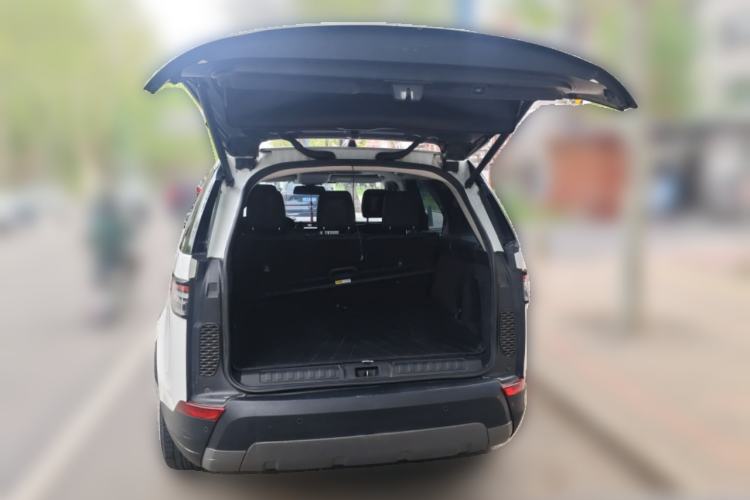 Used Land Rover Discovery 2017 3.0 SC V6 SE