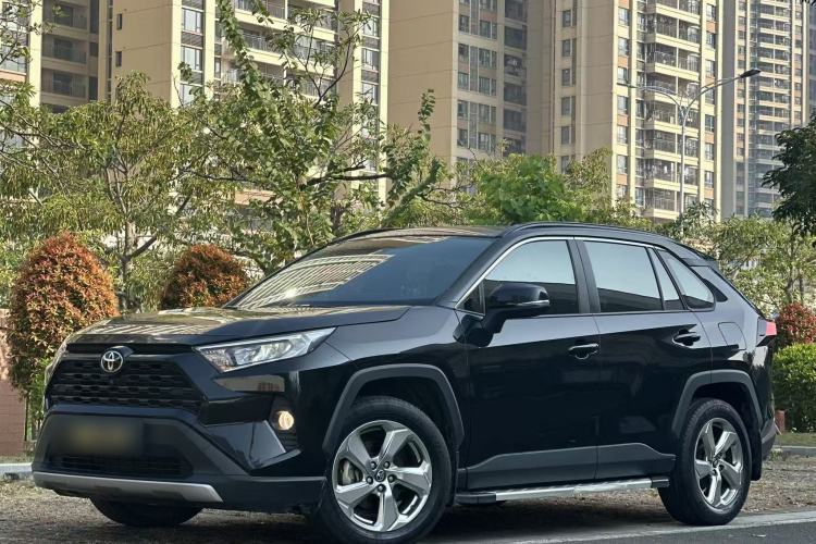 Used Toyota RAV4 2022 2.0L CVT Two-Wheel Drive Fashion Plus Edition