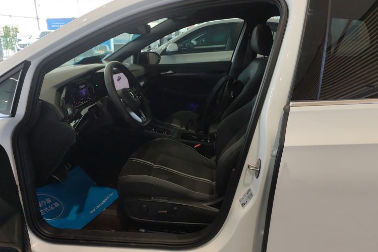 Used Volkswagen Golf 2023 Facelift 280TSI DSG R-Line Lite